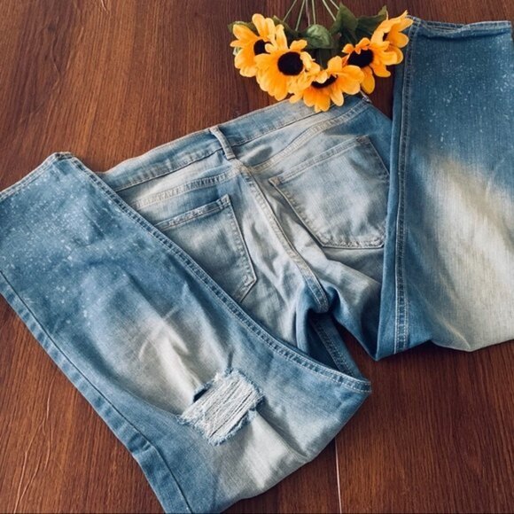 Old Navy Boyfriend Straight Jeans Size 2‎ - Picture 4 of 13